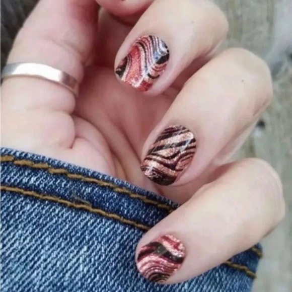 *Retired* Color Street: Best of Both Swirls | Marble Copper Brown Black Glitter - Picture 2 of 8